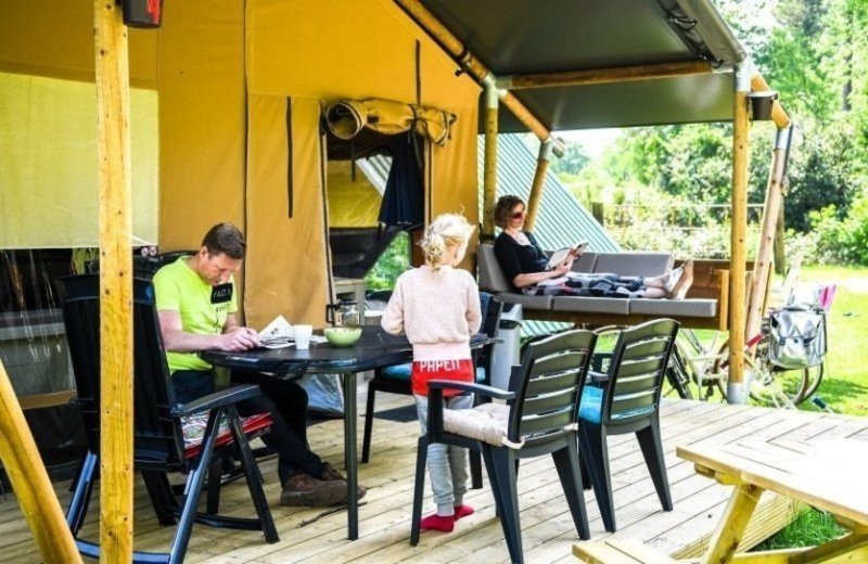 Safaritent twente met terras