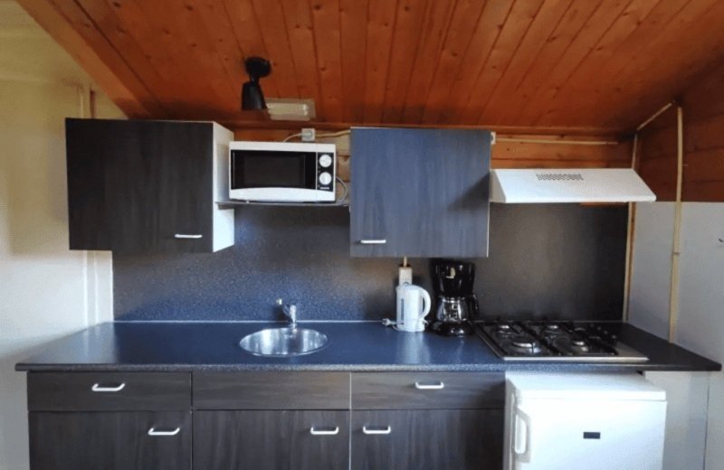 Stuga camping twente keuken